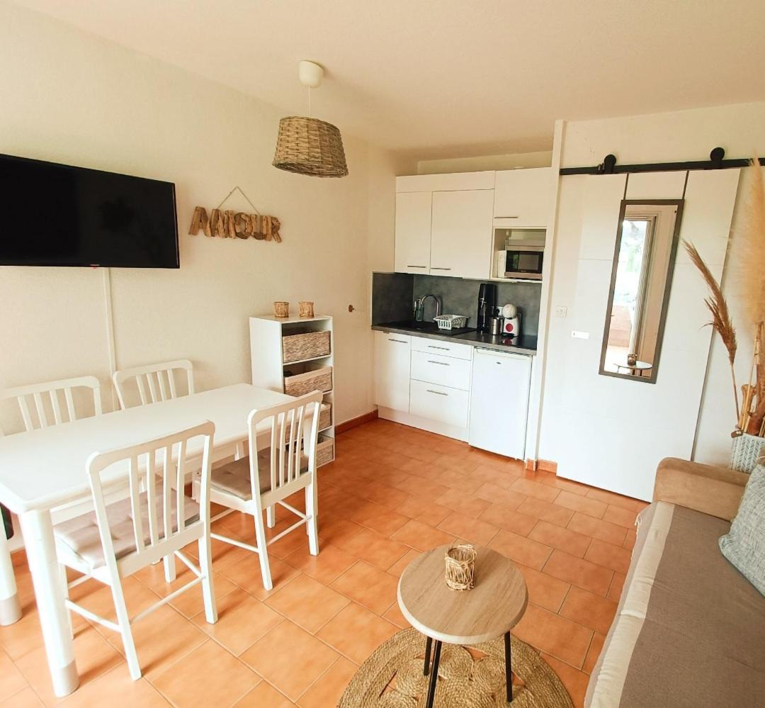 Studio Bord De Mer Terrasse Vue Mer Piscine Apartment Sainte-Maxime Ngoại thất bức ảnh
