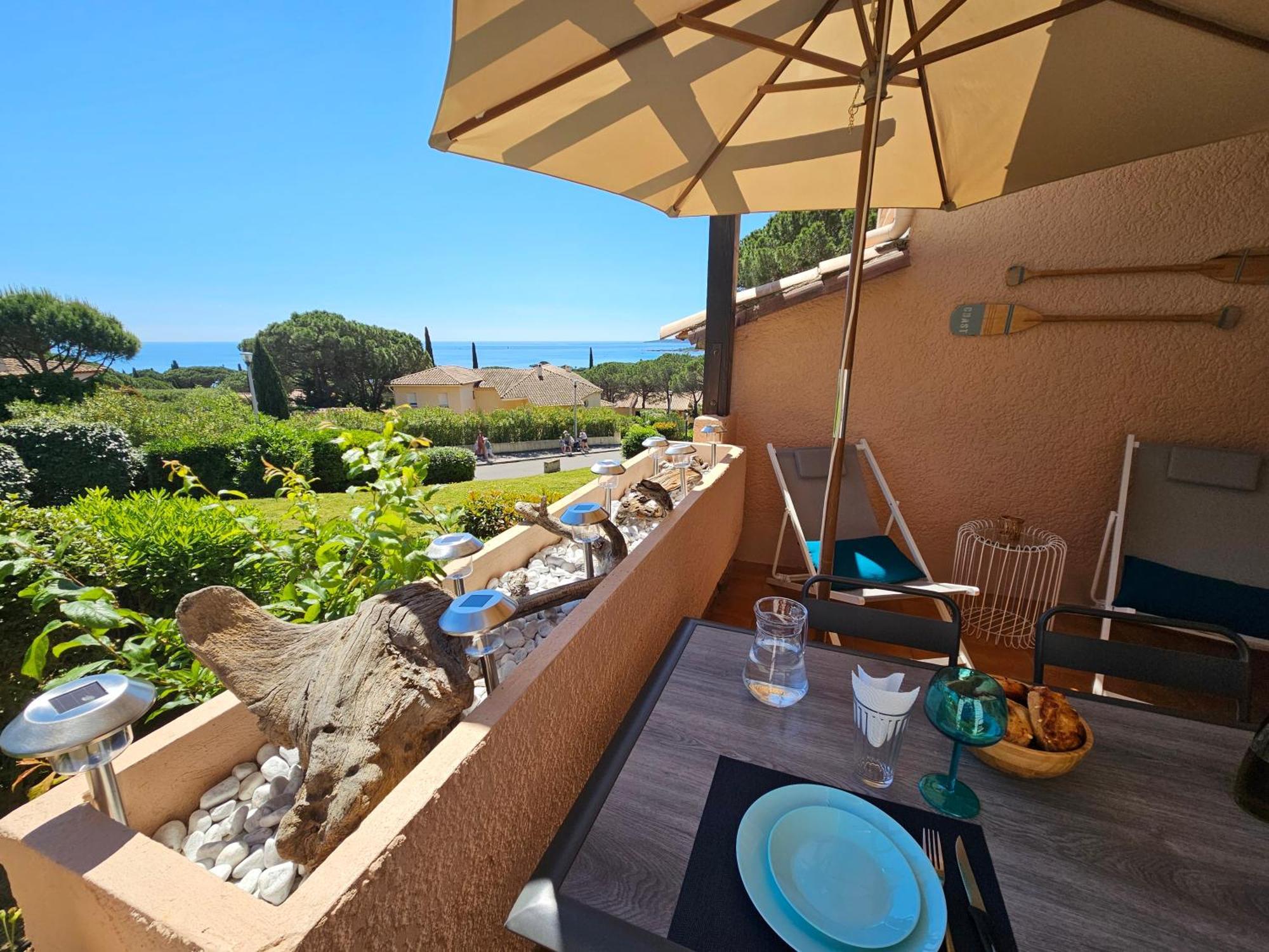 Studio Bord De Mer Terrasse Vue Mer Piscine Apartment Sainte-Maxime Ngoại thất bức ảnh